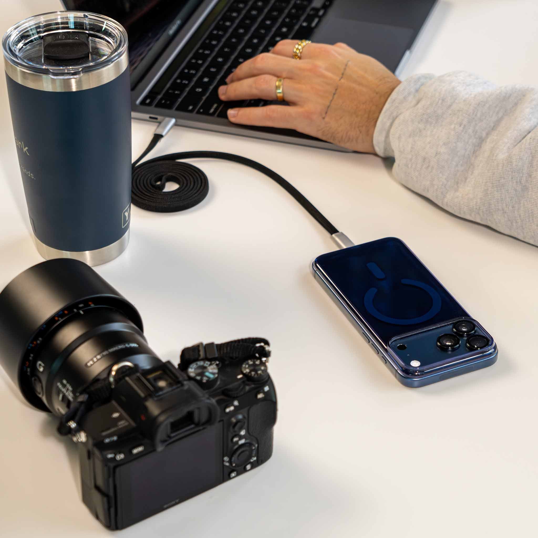 Flat Mag - Magnetic Fast Charge USB-C Cable