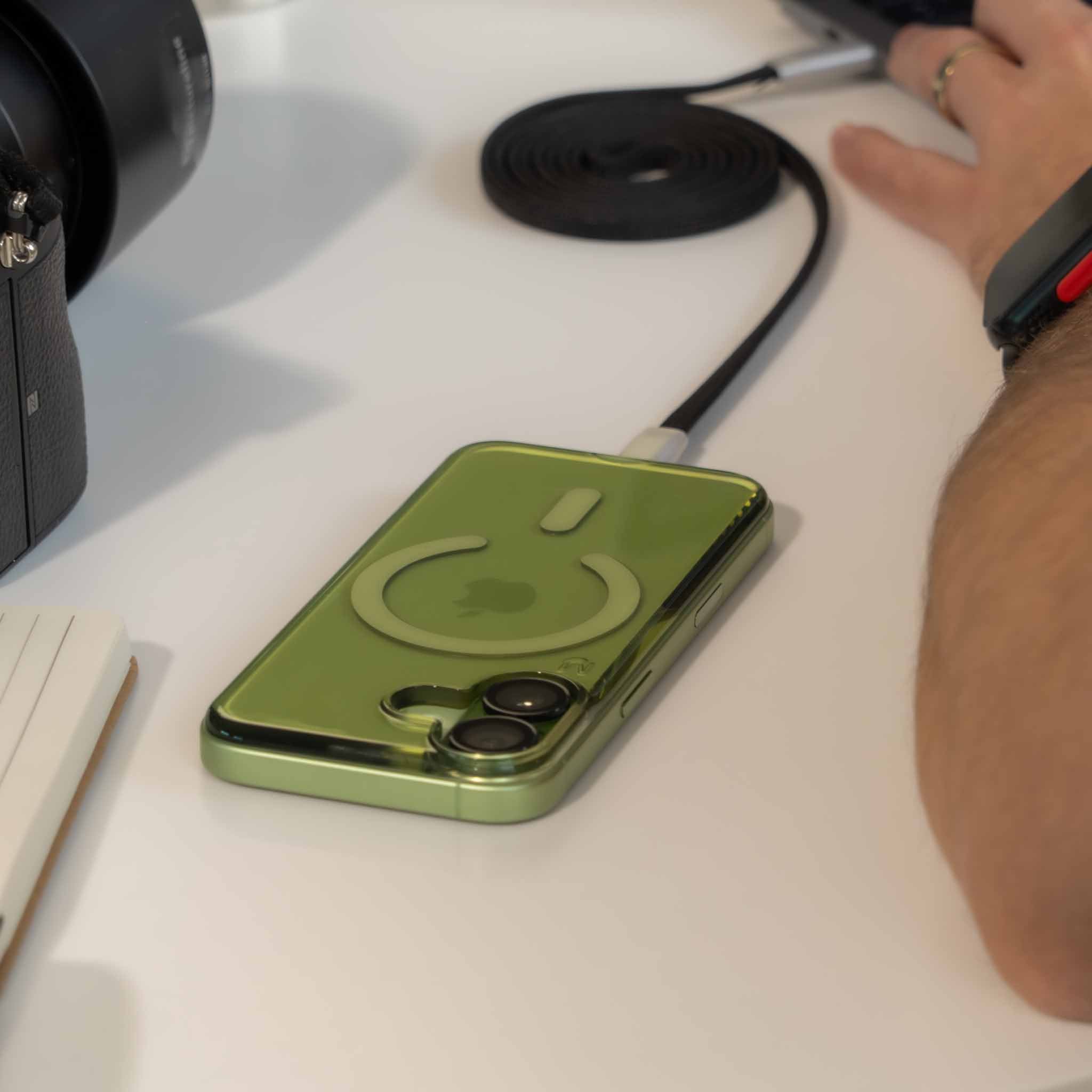 Flat Mag - Magnetic Fast Charge USB-C Cable