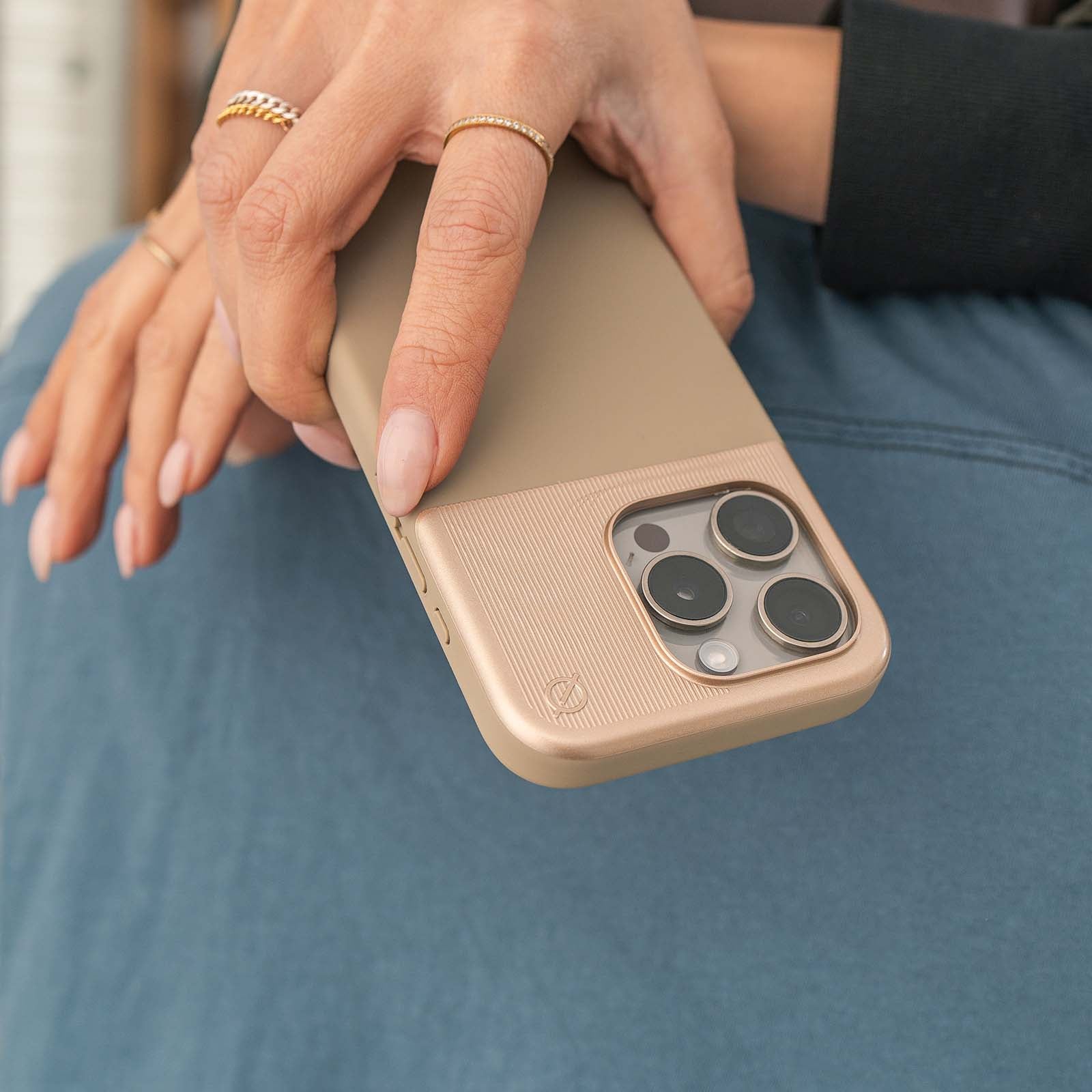 #Color_Taupe